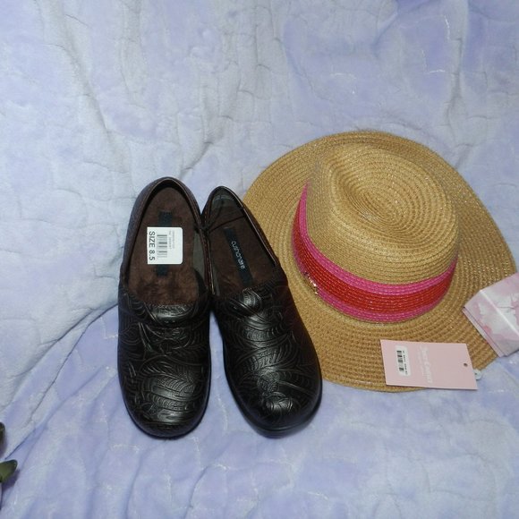 CUSHIONAIRE Clair Vegan Tooled Leather Comfort Clogs Women Brown 🆕📦🏃 💨⚡🚚 - Picture 14 of 15